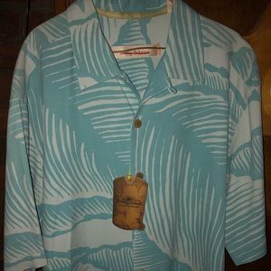 NWT Tommy Bahama 100% Silk casual button up Blue